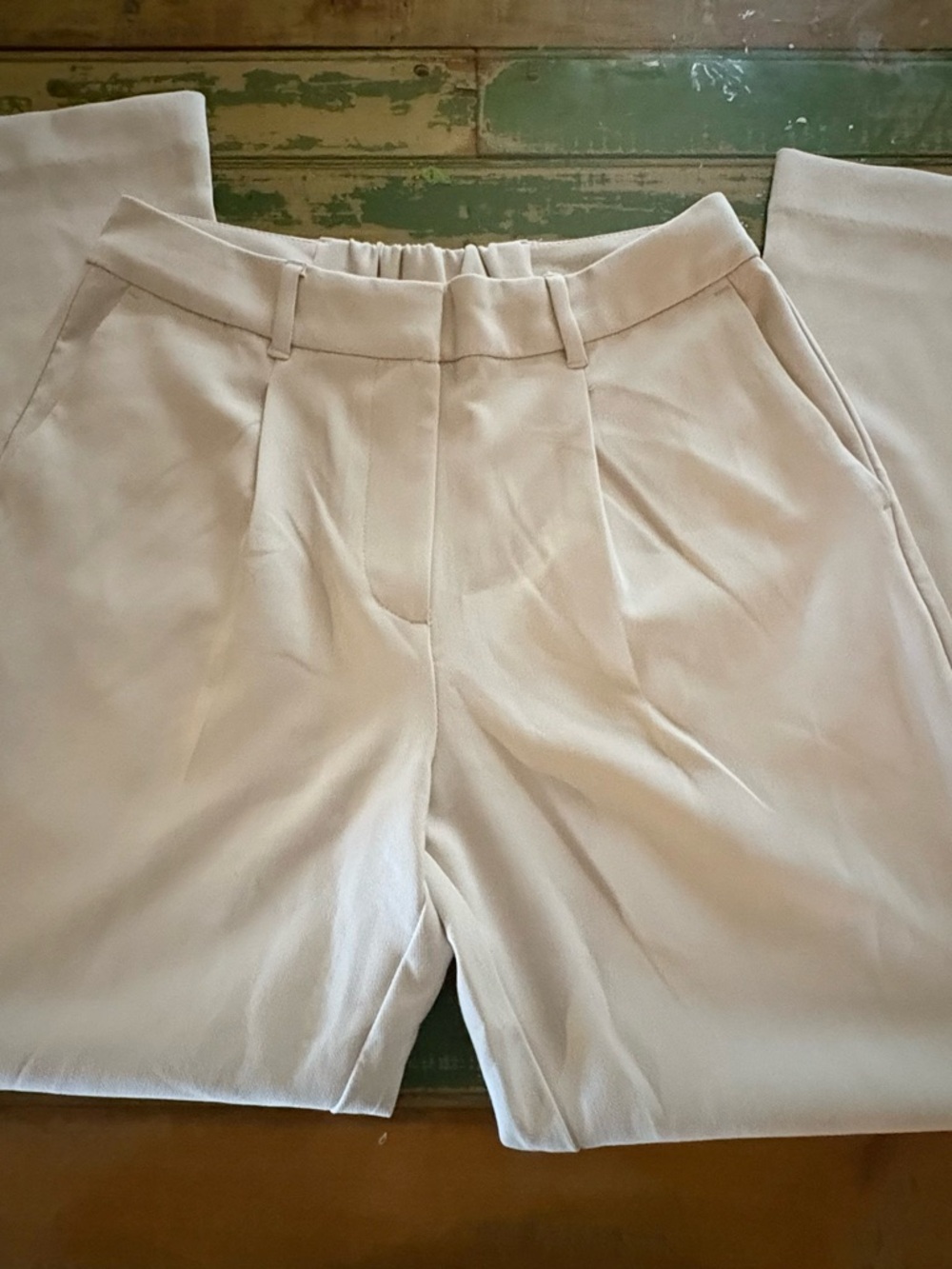 Women’s Old Navy High-Waist Cream Trousers - Size Small Petite